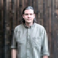 Thomas Karolczak Email