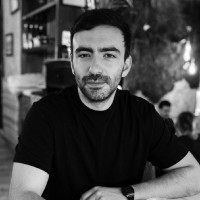 Javier Menchén Email