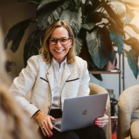 Sofi Bernflo Email