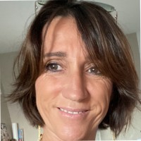 Bonnus Karine Email