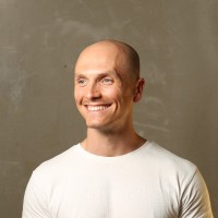 Oliver Kuttruff Email