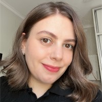 Mariane Souza Brito Email