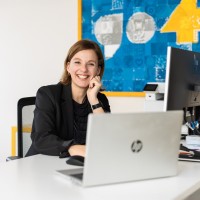 Els Stout Email & Phone Number