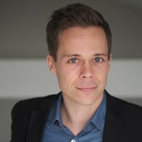 Ulrik Petersen Email