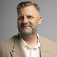 Piotr Pietrzak Email