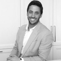 Validate Employee Alejandro del Piñal's profile photo