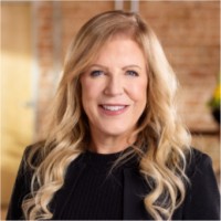 E-mail e número de telefone de Susan Docherty