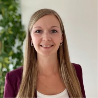 Julia Weidinger Email