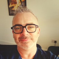 Simon Vowles 🔷️ Email