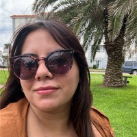 Daiana T Benitez Email