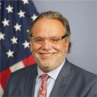 E-mail e número de telefone de Leopoldo Nucete
