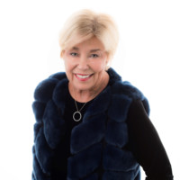 Ross Mortgage Corporation Employee Linda December's profile photo