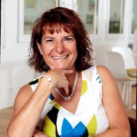 Retraites Populaires Employee Evelyne Chatelan's profile photo
