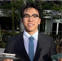 Christopher le Email