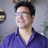 E-mail e número de telefone de Tahseen Jamal