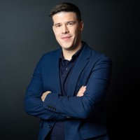Márk Tóth Email