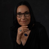 Daniela B. Email