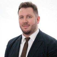 László Hunyadi Email