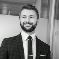 Tomasz P. Email