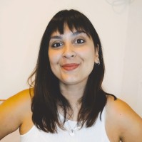 Luciana Benítez Email