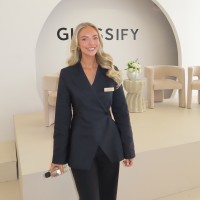 Glossify Employee Joely Frain's profile photo