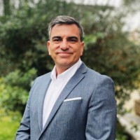Ari Paravich Email