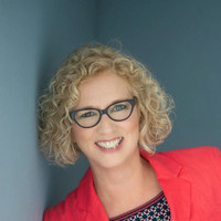 Edward Jones Employee Caroline Bauer's profile photo