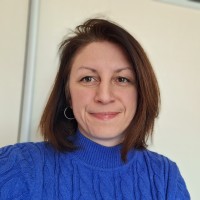 Renata Veseleny Email