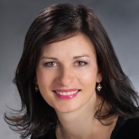 Krisztina Kupfer Email