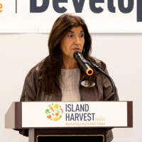 Maria Arianas Email & Phone Number