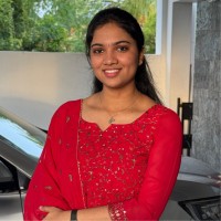 Yazhini Sivakumar Email