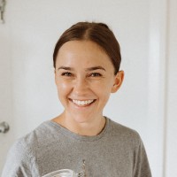 Two Raw Sisters Employee Margo Flanagan's profile photo