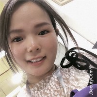 Facebook Employee Iris Zhou's profile photo