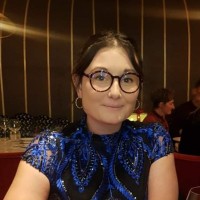 Gabriela Pomery Email