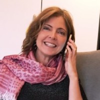 Lesley de Schepper Email