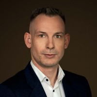 Oliver Schmid Email