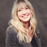 Amy Comer Email & Phone Number