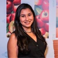 Cintia Ferreira Email