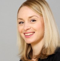 Anna Tahovská Email & Phone Number