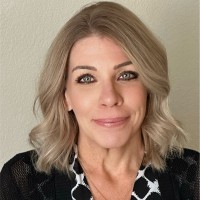 Frontline Management, Senior Healthcare Services Employee Wendy Kramer's profile photo