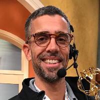 Javier Avilés Email & Phone Number