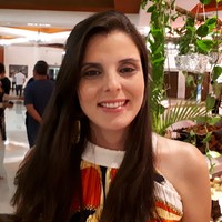 Daniela Lobo Email