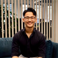 Gavin la Email & Phone Number
