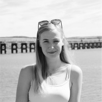 Agata Lyszczarz Email