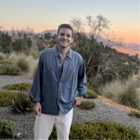 IL MAKIAGE Employee Mark Khanin's profile photo