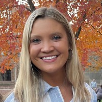 Lauterbach & Amen Employee Emma Nesbitt's profile photo