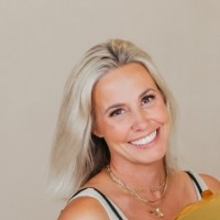 Ashley Dixon Email & Phone Number