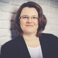 Daniela Zacharias Email & Phone Number