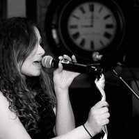 Jenn Rossi Email