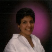 Extraordinary Cleaning Employee Cristina Araujo's profile photo